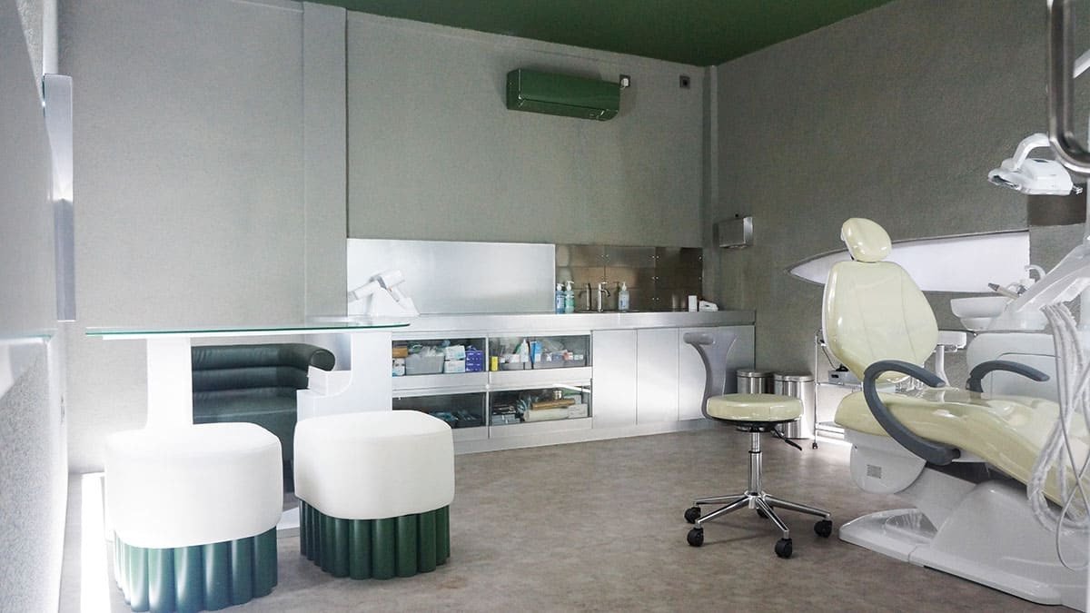 Ruang perawatan FLOSS Dental Studio Bali